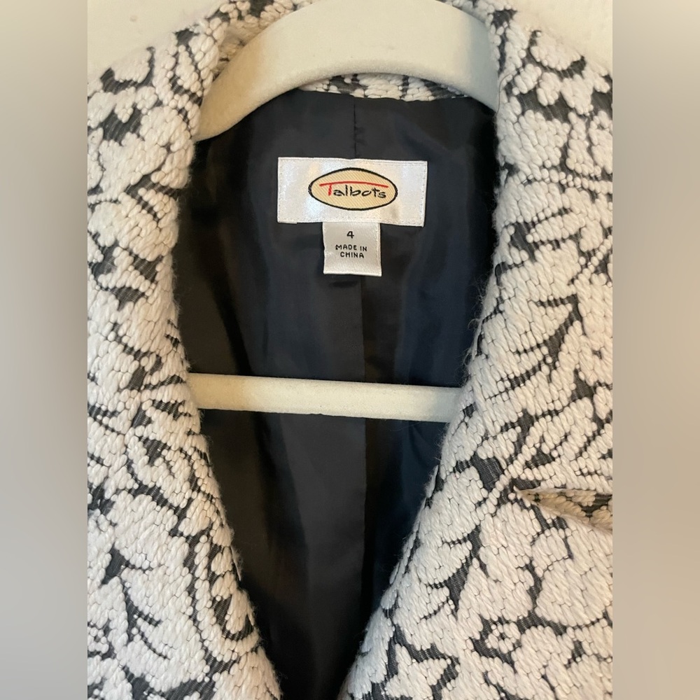 Chicos Talbots Textured Tapestry Button Blazer Ja… - image 2